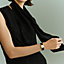 Heure H 워치, 스몰 모델, 25mm, 보기: 이미지: 제품 착용 이미지, worn, 2개 중 2번째 보기