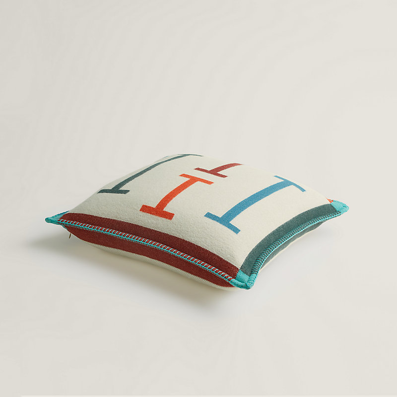 HI pillow