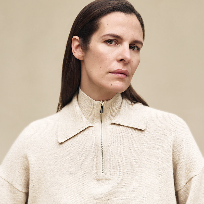 High collar sweater