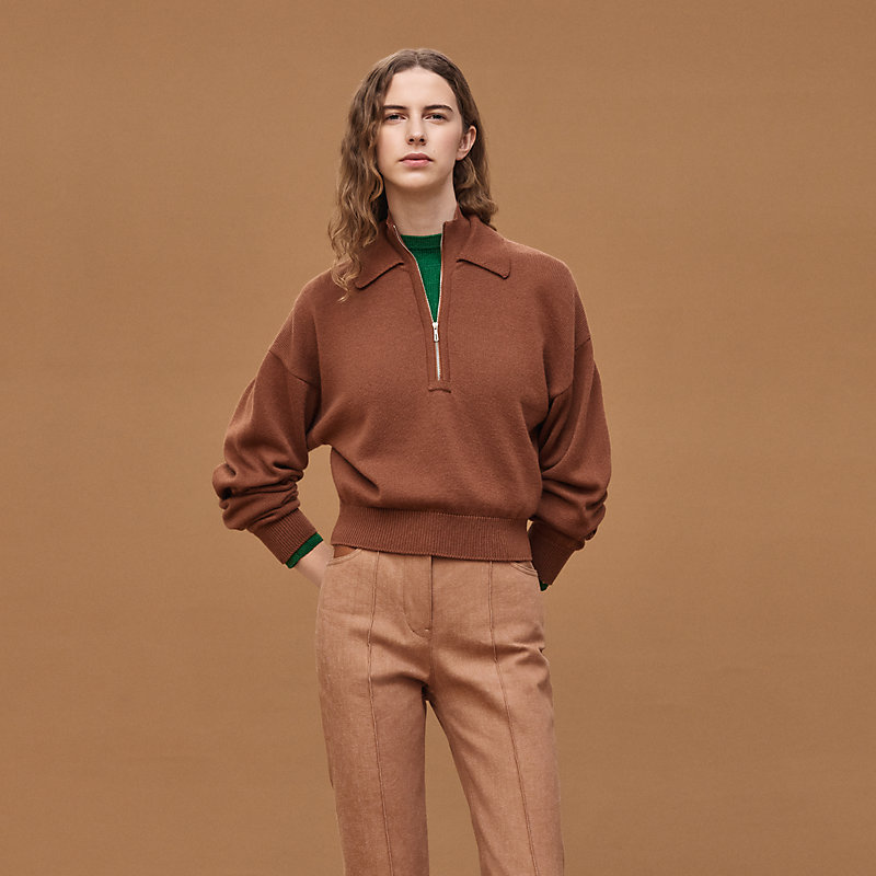 High collar sweater