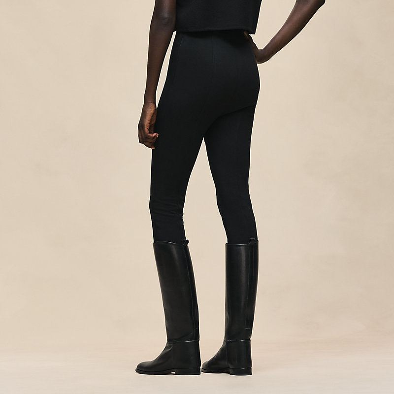 High-waisted pants