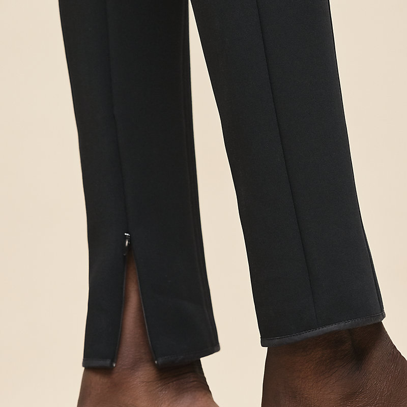 High-waisted pants