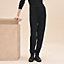 Hose Inspiration Jogging mit "H"-Motiv, Ansicht: Getragene Ansicht, worn, Ansicht 2 von 4
