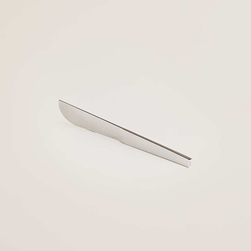 hts-butter-knife--008820P-worn