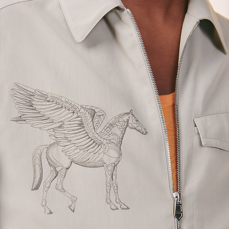 上品なカジュアル【HERMES】llerie au Carre コットンシャツ メンズもシースルーがトレンド！HermesCalque au Carre シャツ