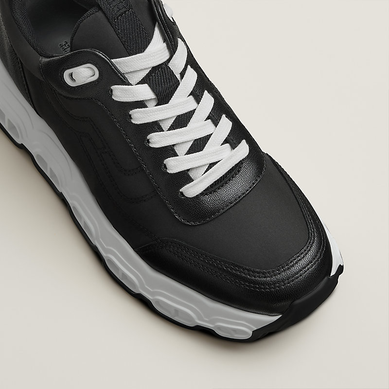 Impulse sneaker