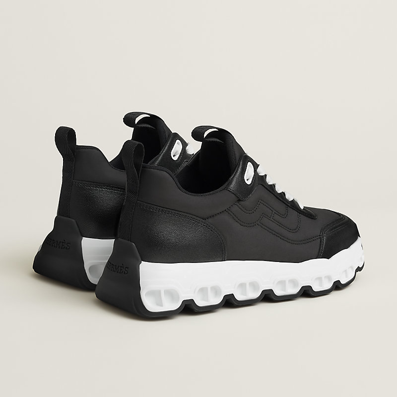 Impulse sneaker