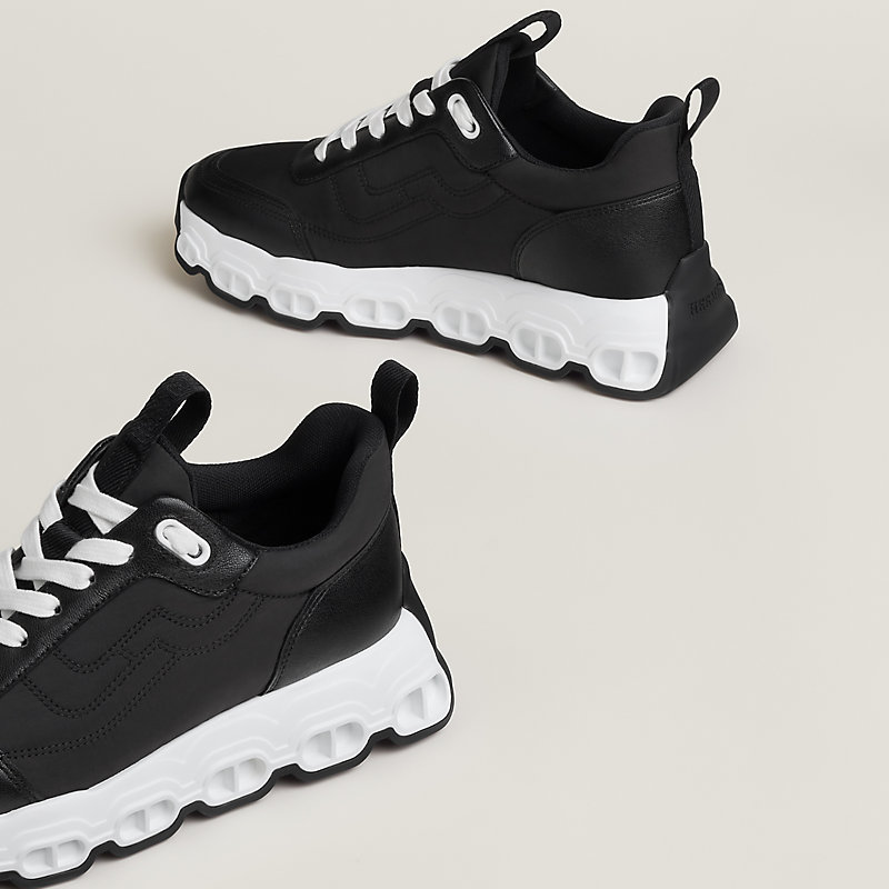 Impulse sneaker