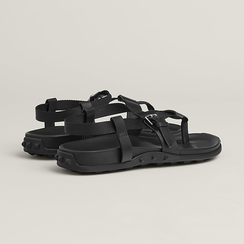 Inboard sandal