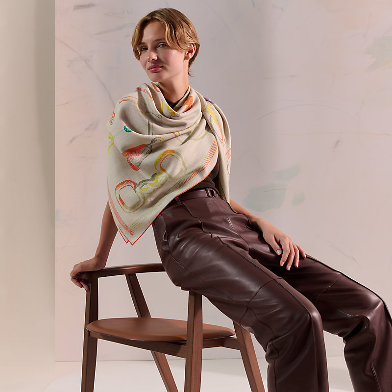 Inventaire Poetique pour un Conte Sellier shawl 140 Beige