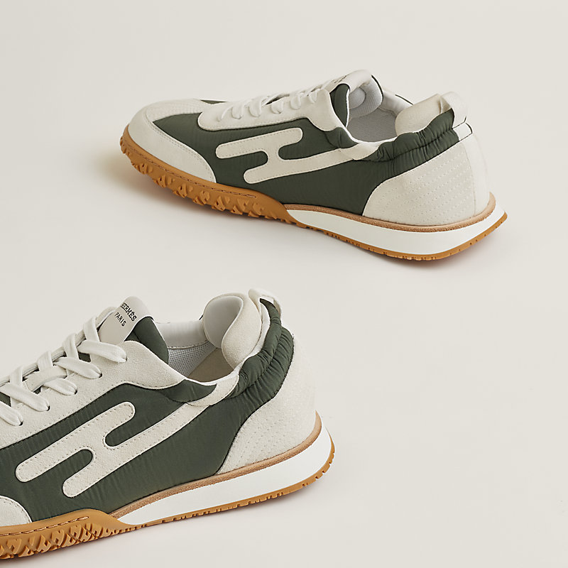 Jet 스니커즈