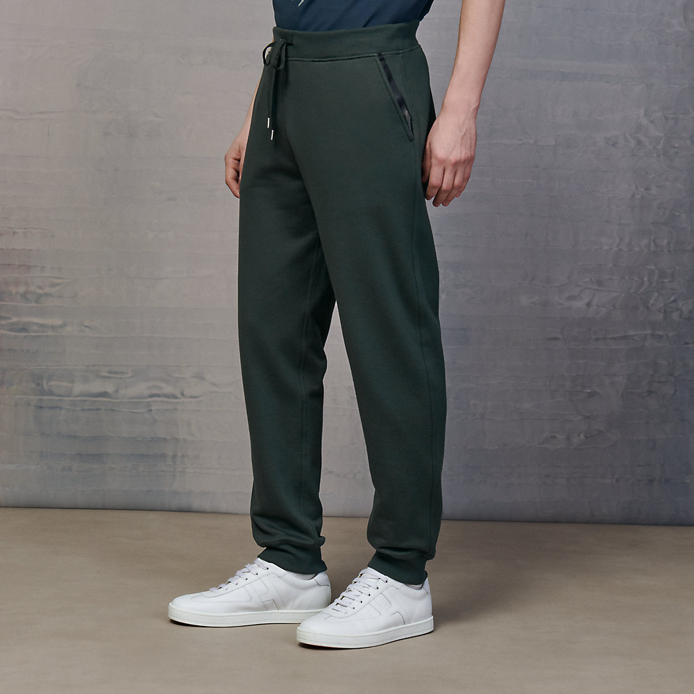 Jogging pants with leather detail 