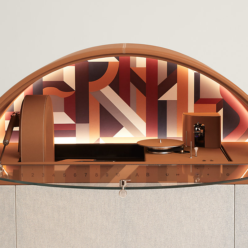 Jukebox Perspective Cavalière