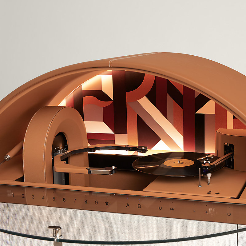 Jukebox Perspective Cavalière