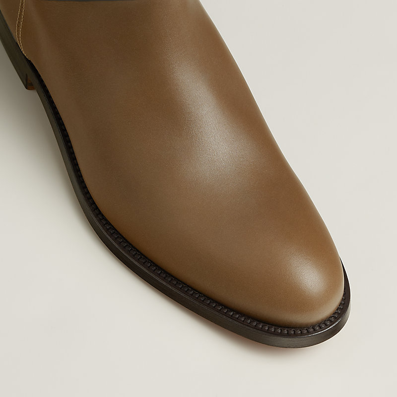 Jumping boot