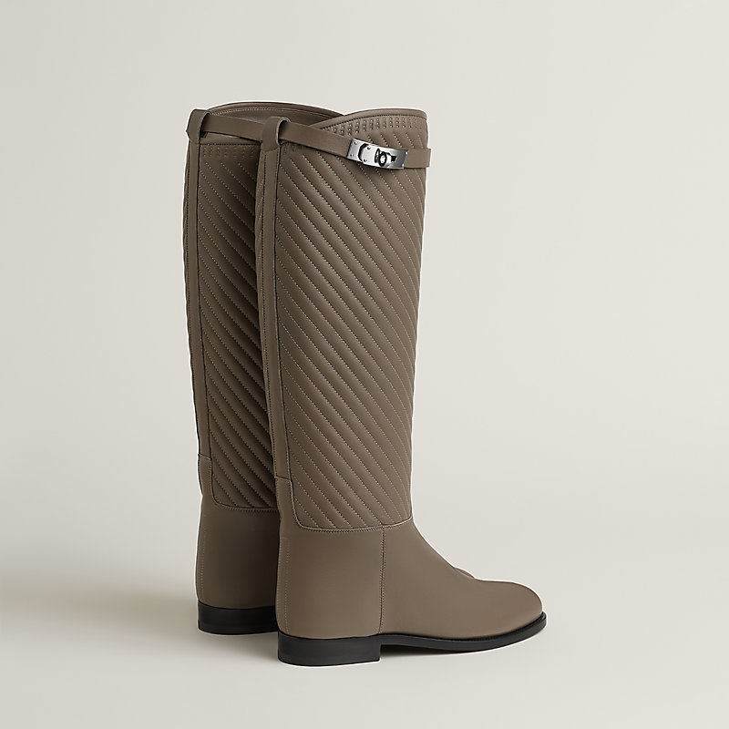 Jumping boot