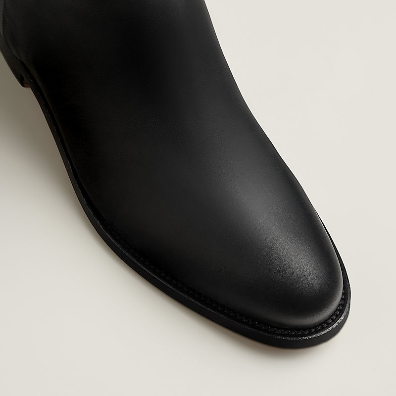 Jumping supple boot