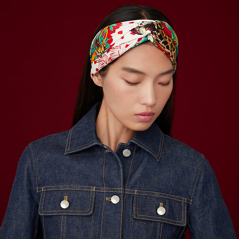 Jungle Love scarf 90 | Hermès Singapore