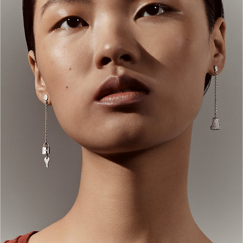 Kelly Clochette earrings | Hermès USA