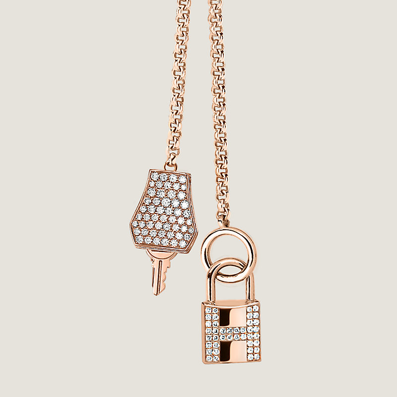 Kelly Clochette long necklace, medium model
