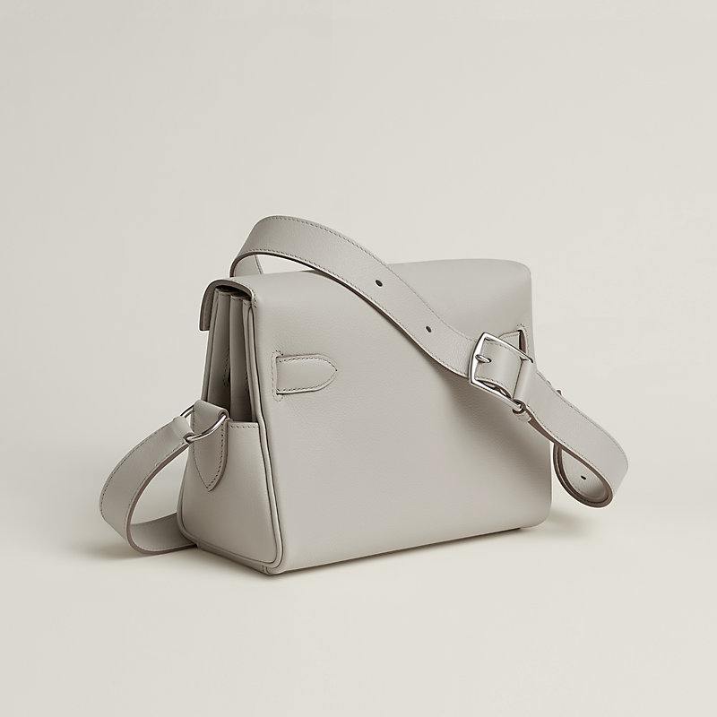 エルメス
プードルオルフェーヴル 
01パーマブラス Kelly Messenger PM bag - Grey | Hermès USA