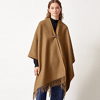 poncho hermes