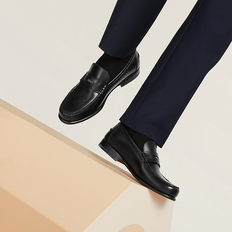 HERMES 新作 モカシン 上品 ローファー 本革レザー 黒 Kristian モカシン 《クリスチャン》 | Hermès - エルメス-公式サイト