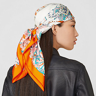 la folle parade hermes scarf