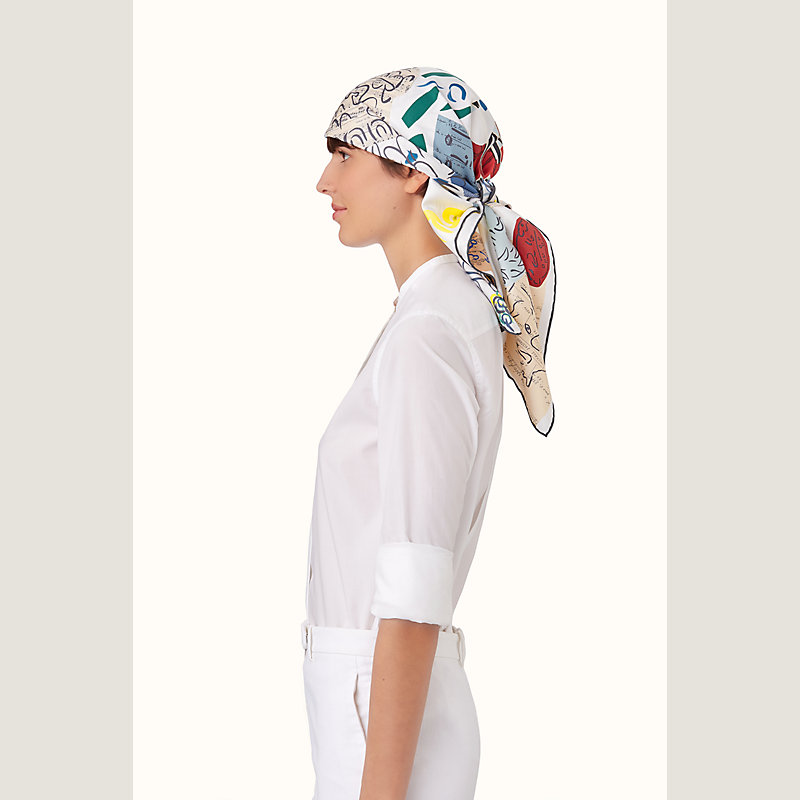 La Maison des Oiseaux Parleurs scarf 90