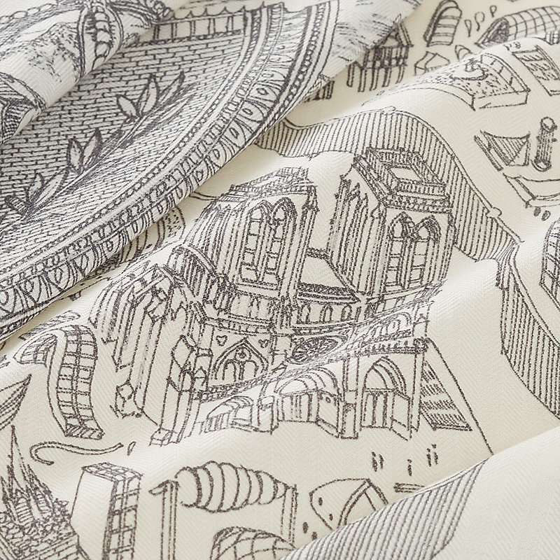 La Nouvelle Cite Cavaliere shawl 140