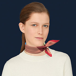 Foulard HERMÈS Carré 90 – La Serpentine De Pierre Charpin – Soie Beige – Excellent état