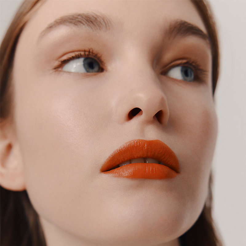 Labial satinado, Orange Boîte