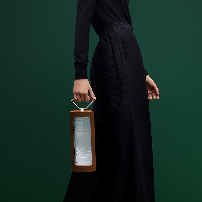 Lanterne d'Hermès portable light | Hermès Canada
