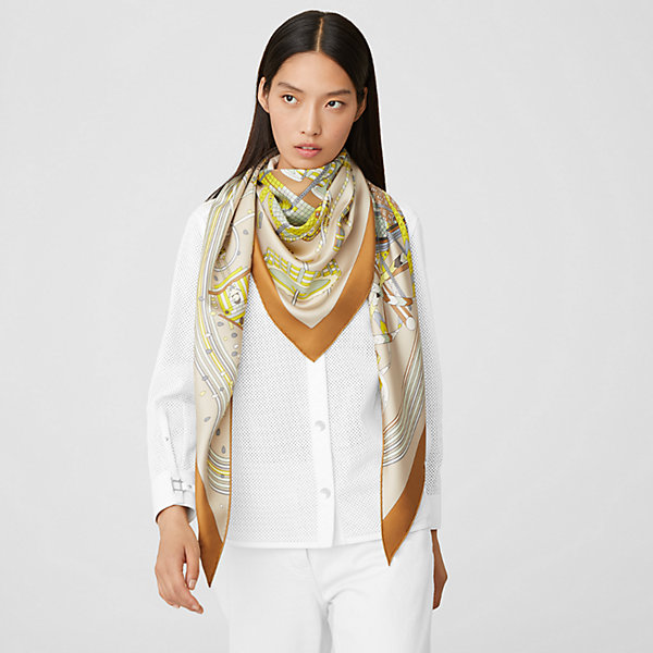 hermes giant triangle scarf