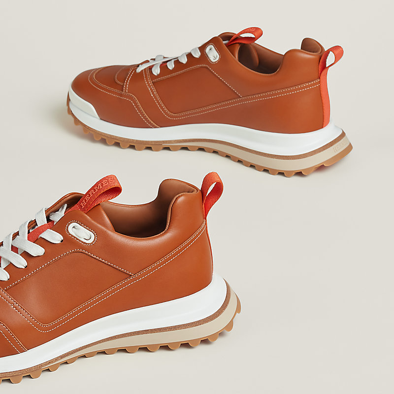 Leader sneaker