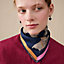 Les Bassets 스카프 45, 보기: 이미지: 제품 착용 이미지, worn, 2개 중 3번째 보기