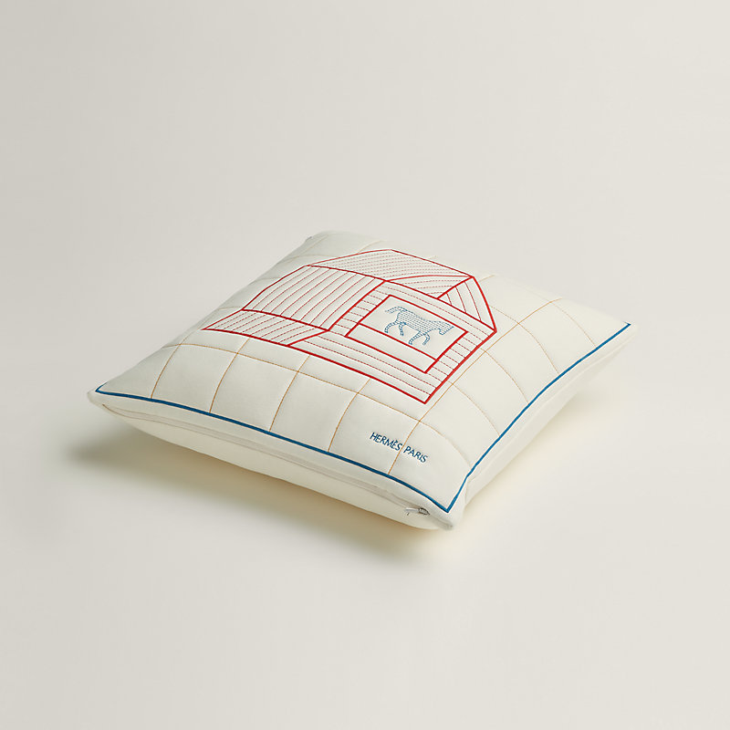 Les Cabanes pillow