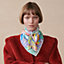 Les Folies du Faubourg 90方巾, 檢視: 佩戴, worn, 檢視共1張圖片的第3張