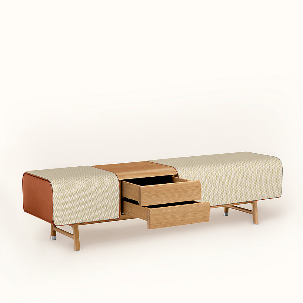 hermes bench