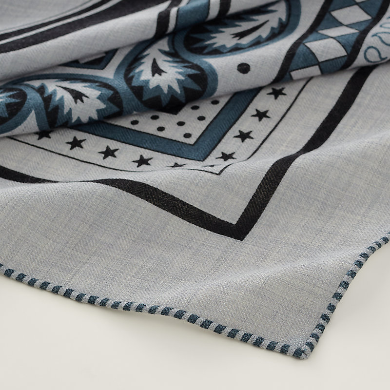 Les Roues de Phaeton Bandana shawl 140