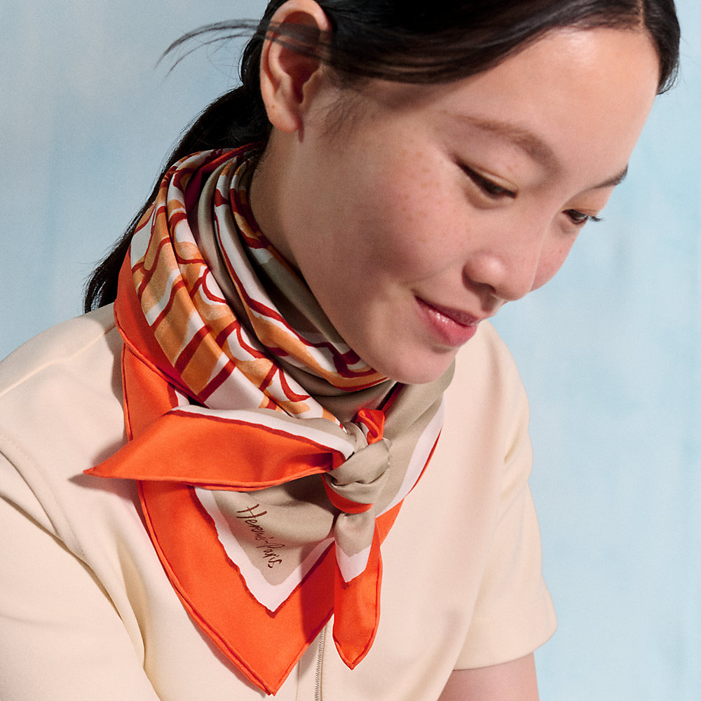 Libre Comme Pegase scarf 90 - Orange | Hermès Denmark