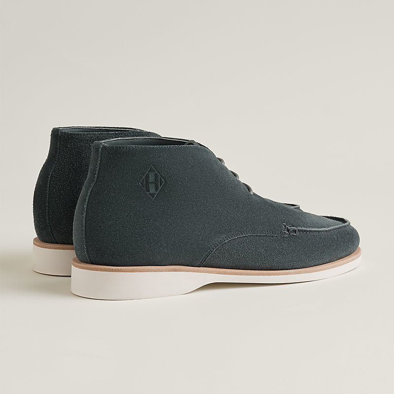 Line derby shoe