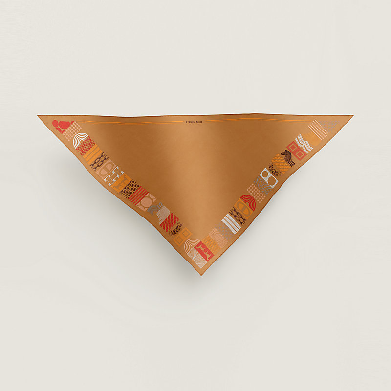 Liste au Bloc embroidered triangle scarf
