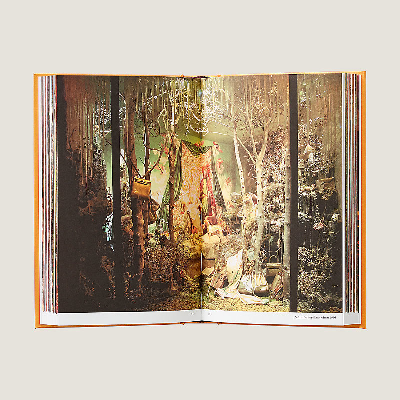 Livro "Leïla Menchari, the Queen of Enchantment", versão em inglês, Exibir: , visualizar 4 de 5