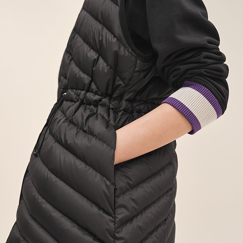 Quilted body warmer with zip pockets - peach