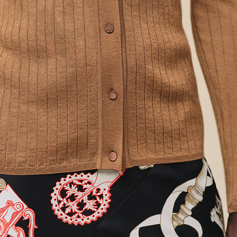 Long-sleeve cardigan