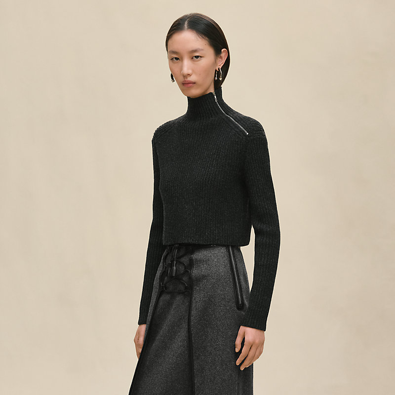 【ENFOLD】23AW美品　ＣＲＯＰＰＥＤ　ＰＵＬＬＯＶＥＲ　ライトグレー38 ENFOLD】23AW美品 CROPPED PULLOVER ライト