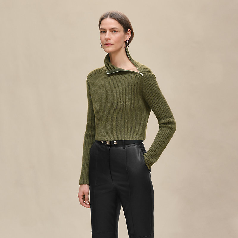 Long-sleeve cropped sweater