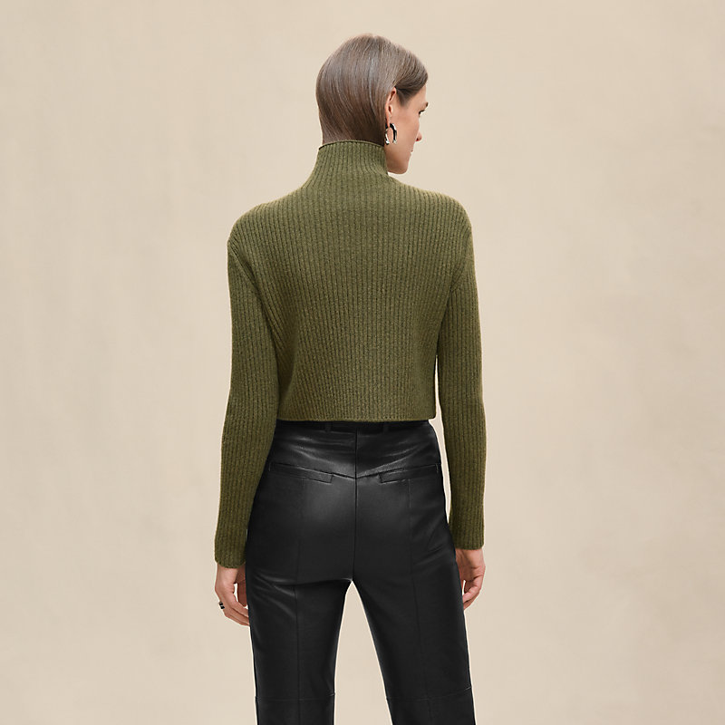 Long-sleeve cropped sweater