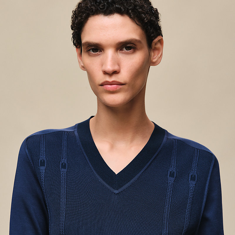 Long-sleeve sweater